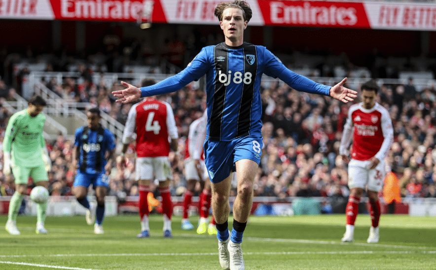 บทสรุปพรีเมียร์ลีก : อาร์เซน่อลตะลึง, ลิเวอร์พูลชนะอีกครั้ง, เบรนท์ฟอร์ดเสมอกับเอฟเวอร์ตัน, ไบรท์ตัน ไคลม์