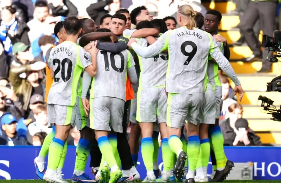 บทสรุปพรีเมียร์ลีก: แมนเชสเตอร์ ซิตี้ คว้าแชมป์ลีก, สเปอร์สอยู่อันดับที่ 18 และอื่นๆ อีกมากมาย